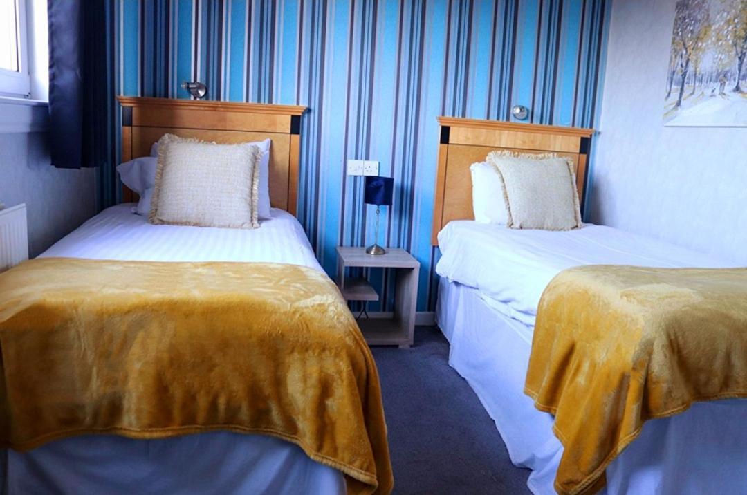 Royal Hotel Forfar Exteriör bild